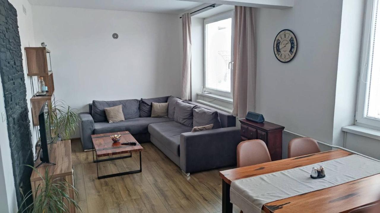 Moderný byt s krbom a klimatizáciou Prešov Exterior foto